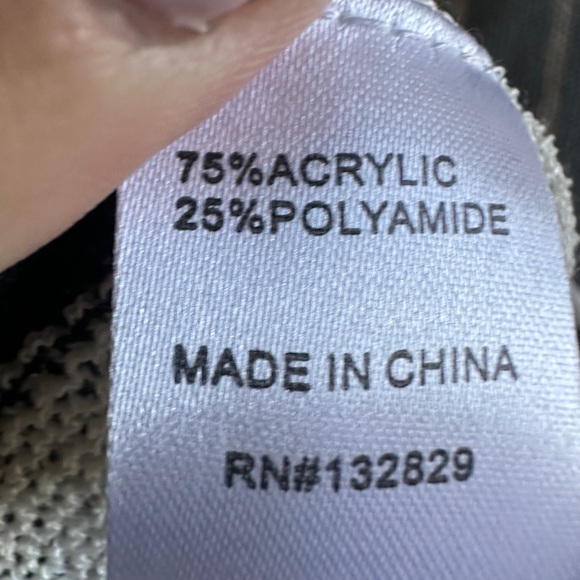 Superdown Black and White Crew Neck Sweater - Picture 4 of 4